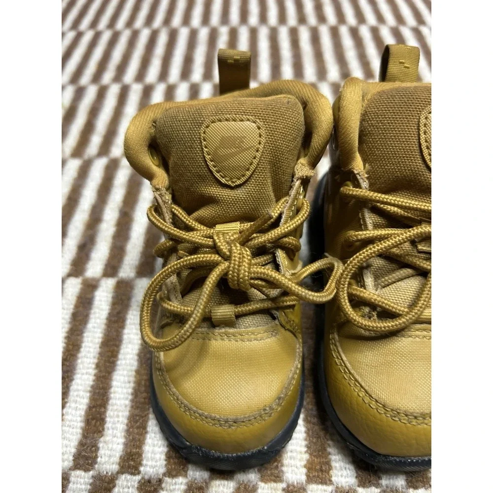 Nike Manoa Toddler Size 6C Wheat Curry Gold Brown High Top Boots BQ5374-700 Shoe